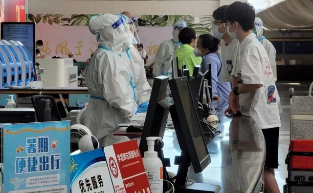 赴华签证政策再调整,外国人入境